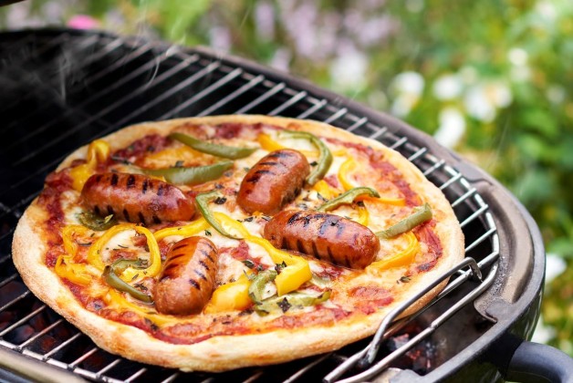 Pizza chorizo poivrons au barbecue